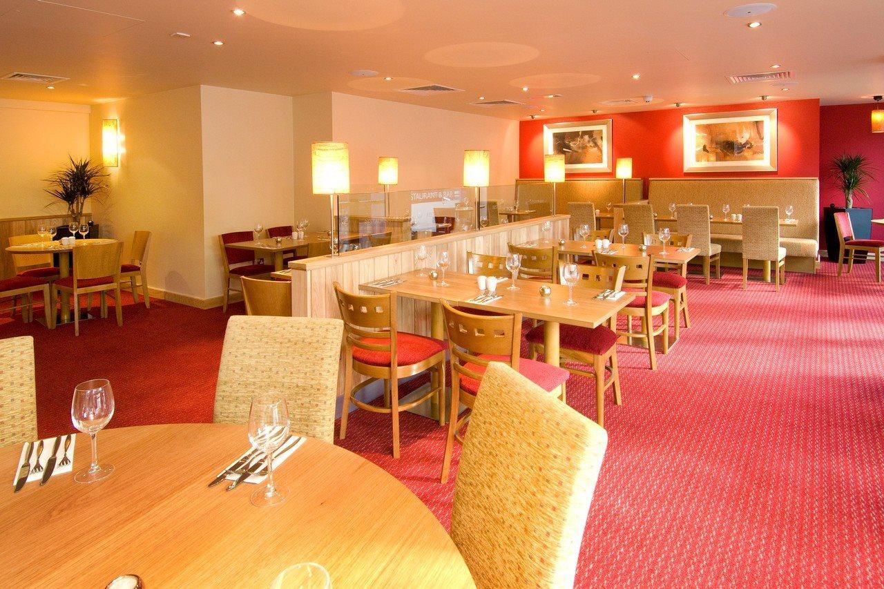 Premier Inn Leicester City Centre Exterior photo
