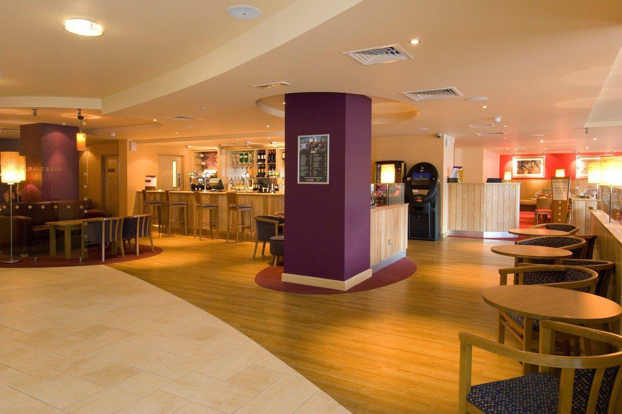 Premier Inn Leicester City Centre Exterior photo