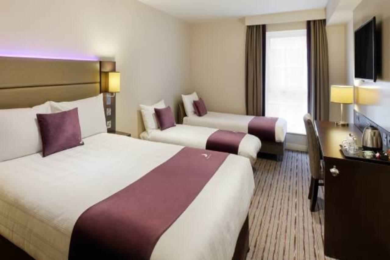 Premier Inn Leicester City Centre Exterior photo